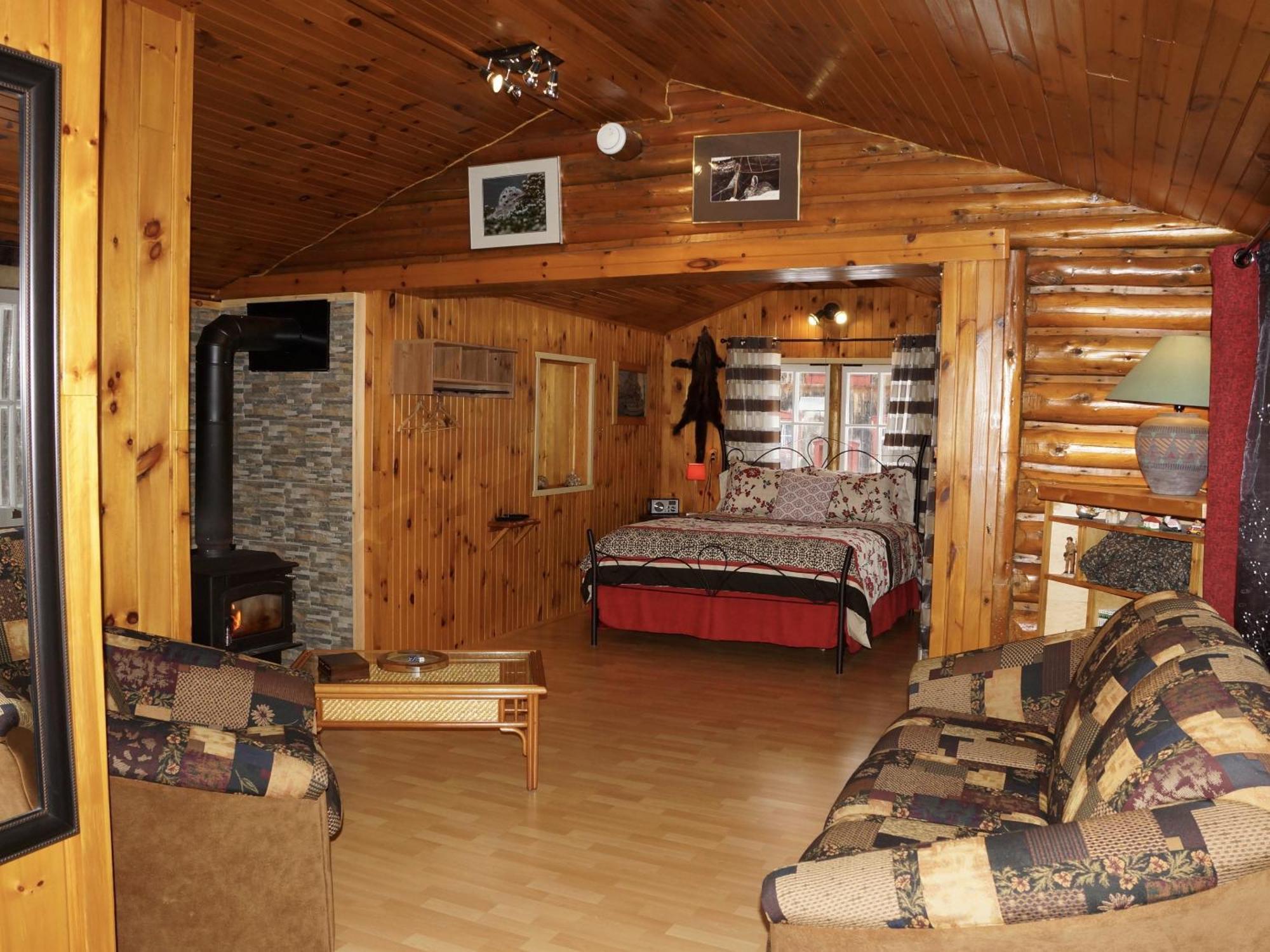 Domaine Le Bostonnais - Le Village En Bois Rond La Tuque Room photo